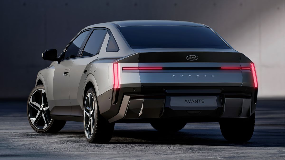 Hyundai Elantra 8-го поколения: инновации и выгодный утильсбор для покупателей
