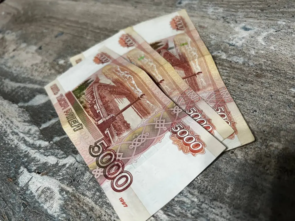 Чтобы получить 10 пенсионных баллов в 2026 году, сколько нужно зарабатывать?