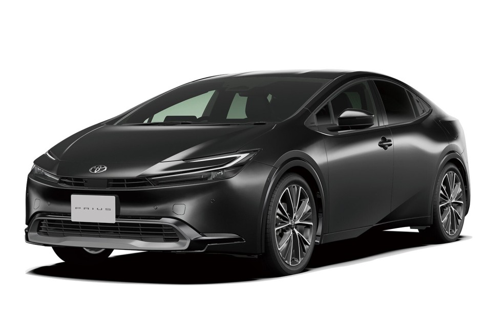 Toyota Prius обновилась для Японии: новые функции безопасности и свежий цвет кузова