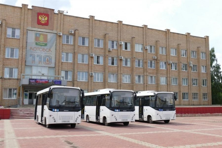 На городские маршруты Котовска вышли три новых комфортабельных автобуса