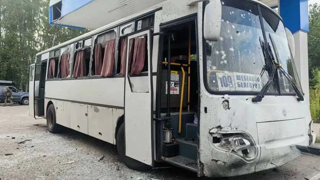 Автобус подвергся атаке БПЛА в белгородском Шебекине – ранены 19 человек