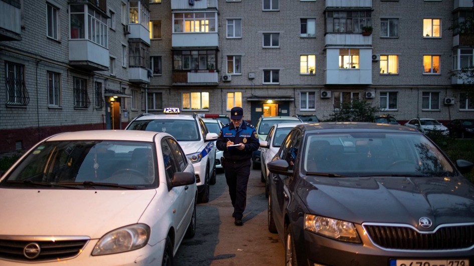 Верховный суд запретил парковку во дворах: что изменится для автомобилистов