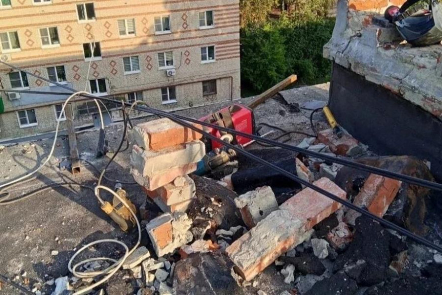 В Тамбове предприниматель осуждён за гибель рабочего при демонтаже кровли В Тамбове предприниматель осуждён за гибель рабочего при демонтаже кровли