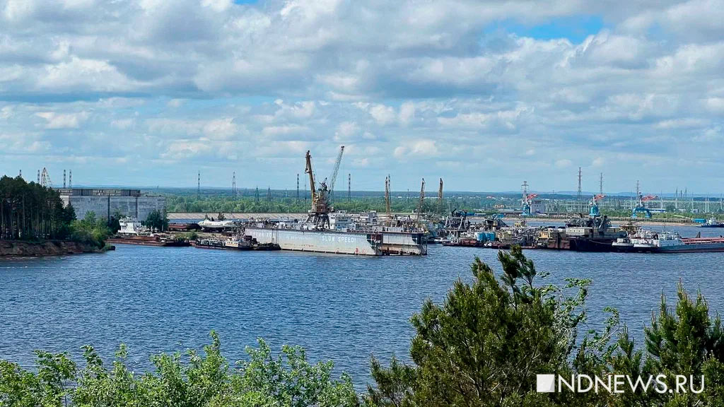 На Волге столкнулись три теплохода
