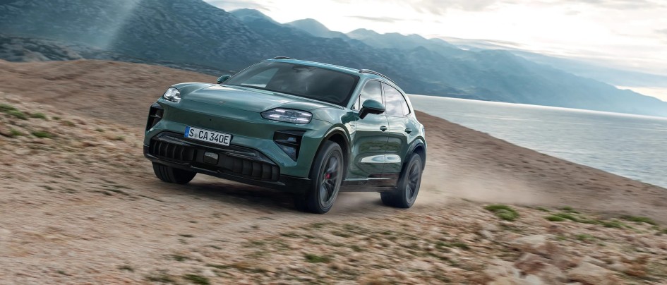 В Россию везут Porsche Cayenne Turbo Electric: цена, характеристики, детали старта