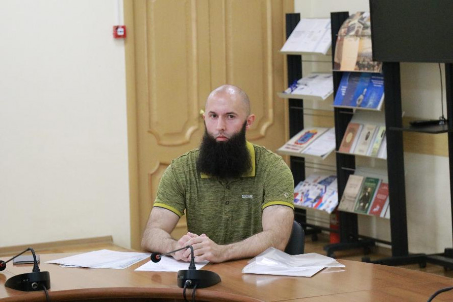 Тамбовчанин Николай Кобяков представил документы о выдвижении в Госдуму Тамбовчанин Николай Кобяков представил документы о выдвижении в Госдуму