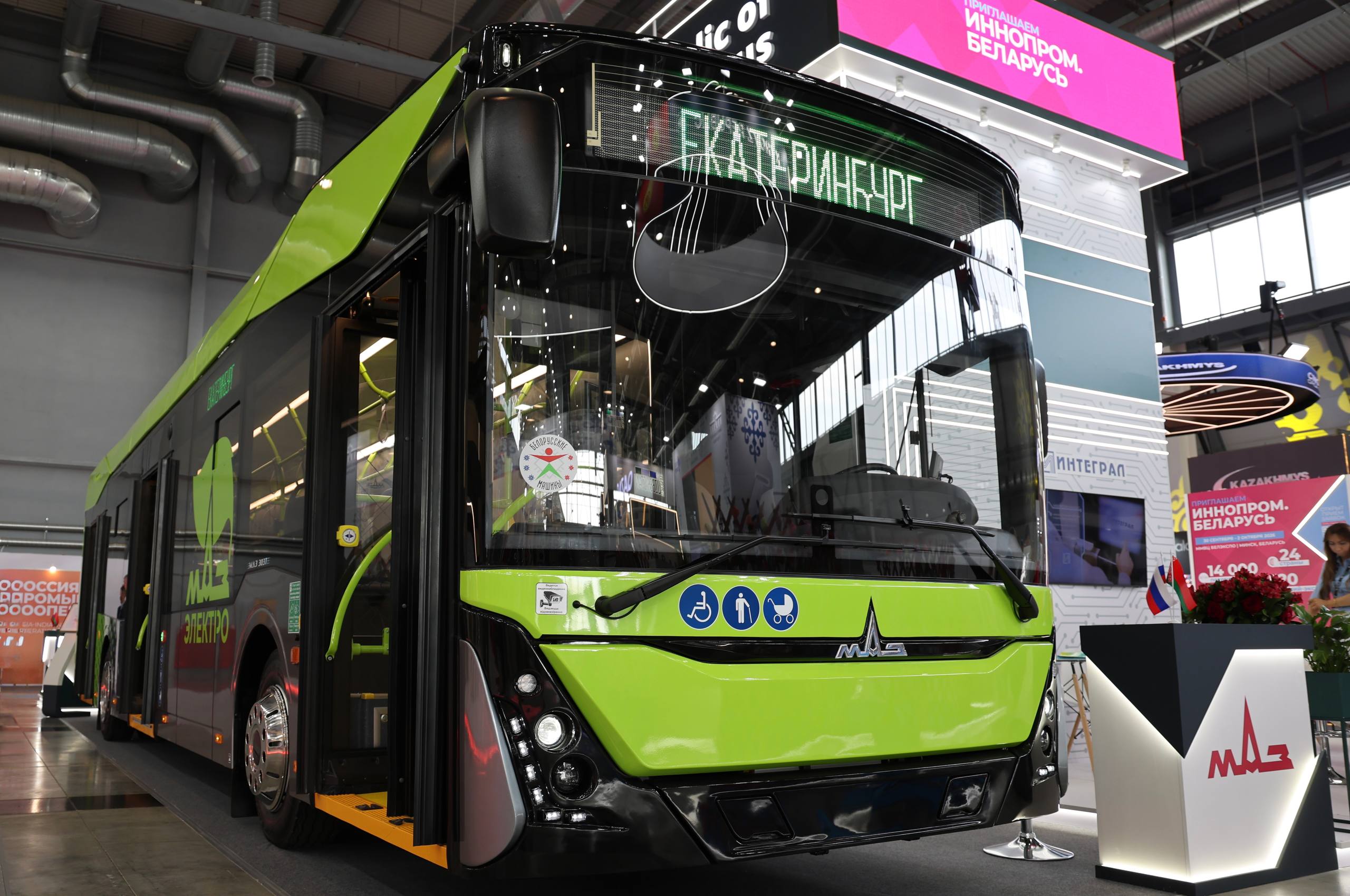 МАЗ 303Т21: электротранспорт с уникальным автономным ходом в 30 км