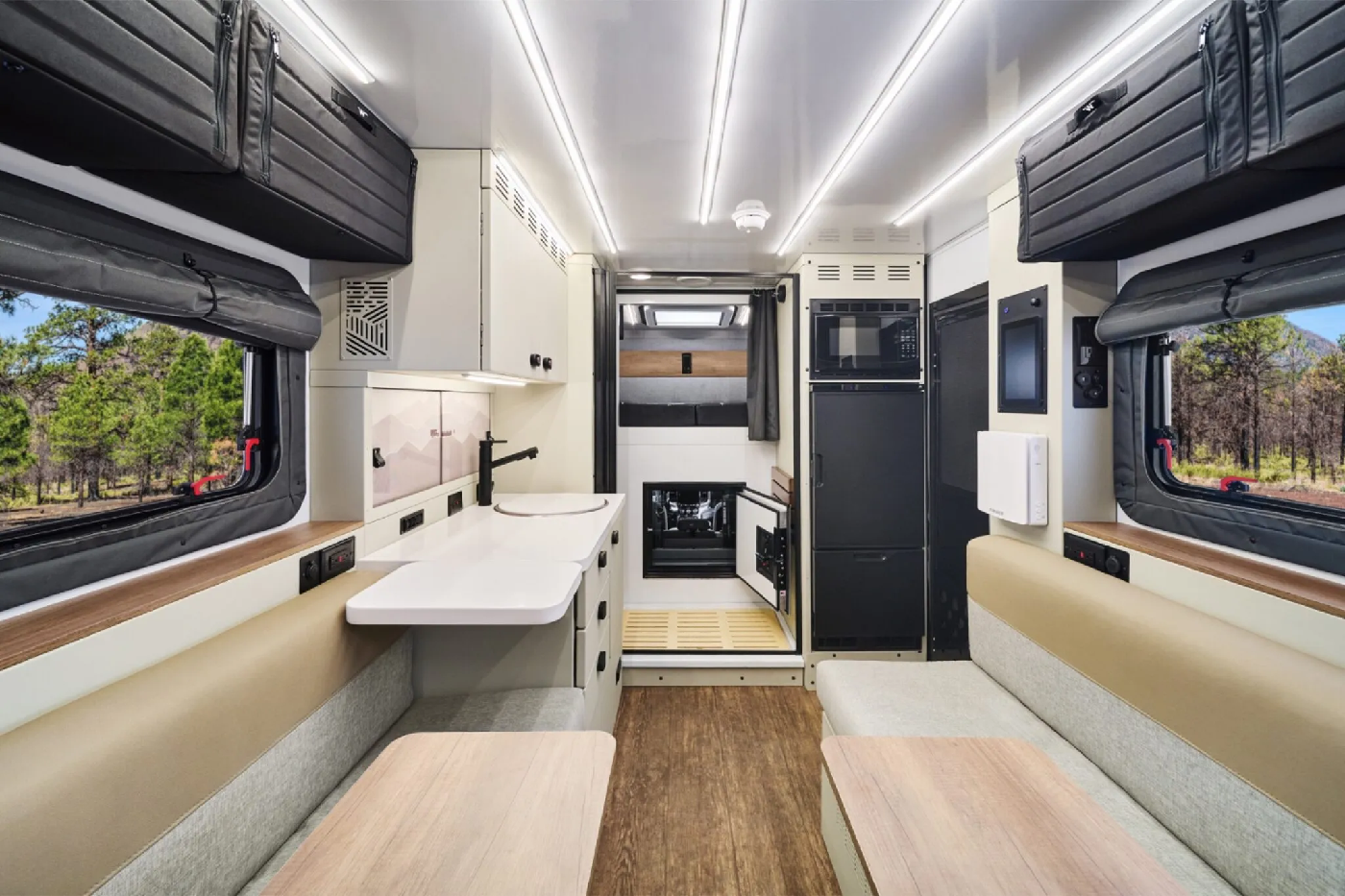 Winnebago Arka — новый внедорожный автодом стоимостью 332 тысячи долларов