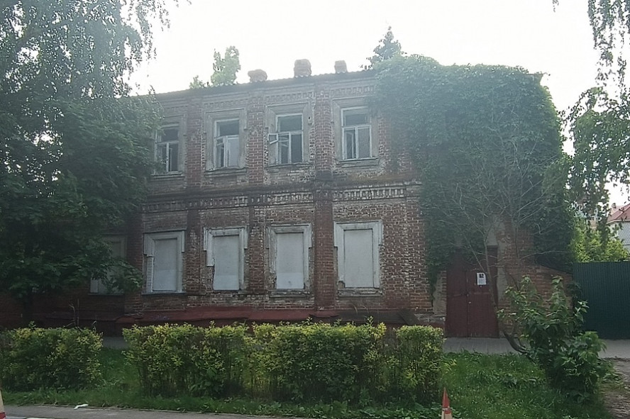 В Тамбове за 1,2 млн рублей продают Дом Солодихиных