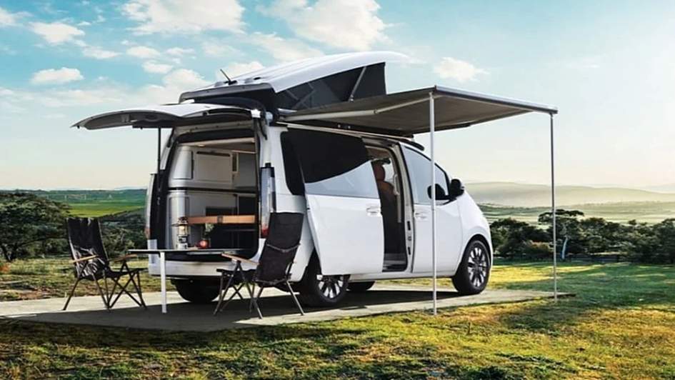 Hyundai Staria Camper с запасом хода 400 км и кухней за 4,3 млн рублей выходит на рынок