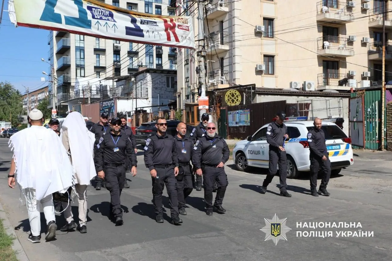 Израильские полицейские усиливают охрану в Умани для паломников на Рош ха-Шана