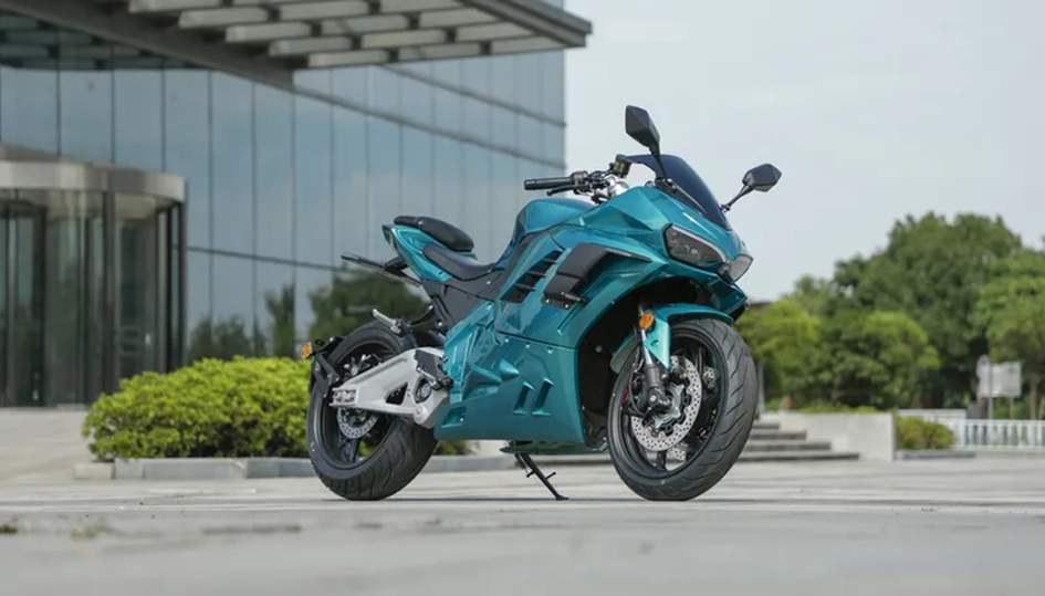 EL MOTO VS001 разгоняется до 165 км/ч без водительских прав и регистрации