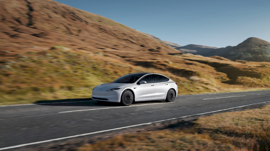 Tesla Model 3 RWD в Европе: рост запаса хода на 38 км и скандал вокруг новых шин