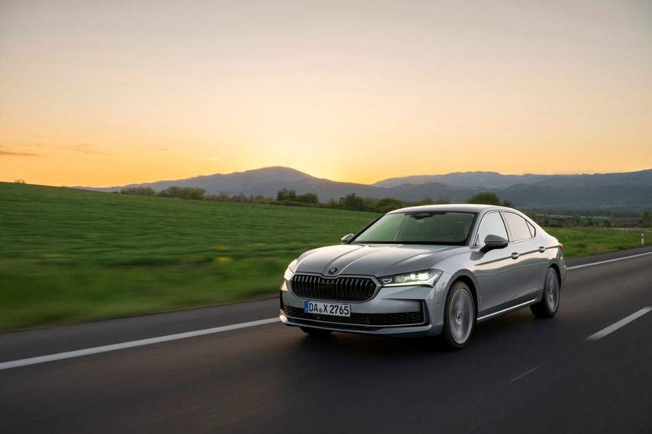 Skoda Superb уходит с рынка: что теряют водители и зачем это Volkswagen Group