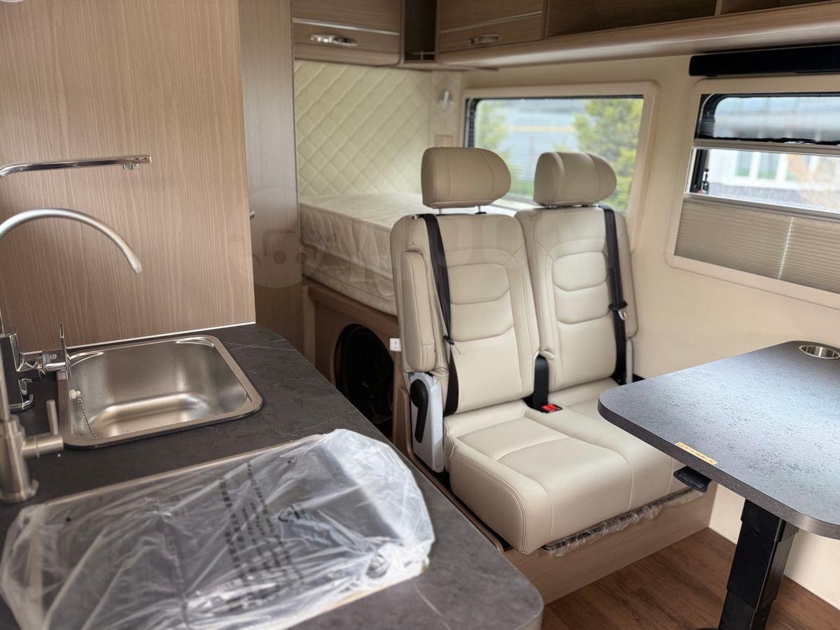 Changan Fengjing RV: Полный привод и кухня в круглогодичном автодоме