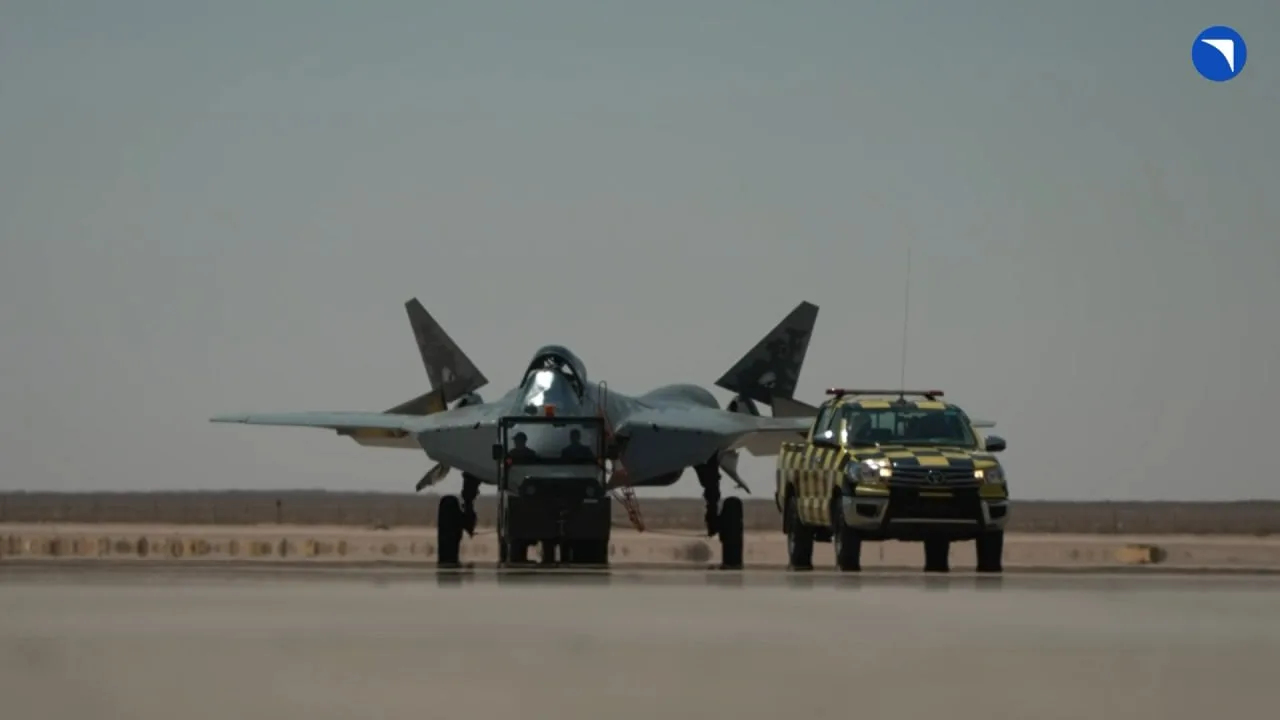 Су-57Э и Як-130М готовятся к показу на авиасалоне в Египте в 2026 году
