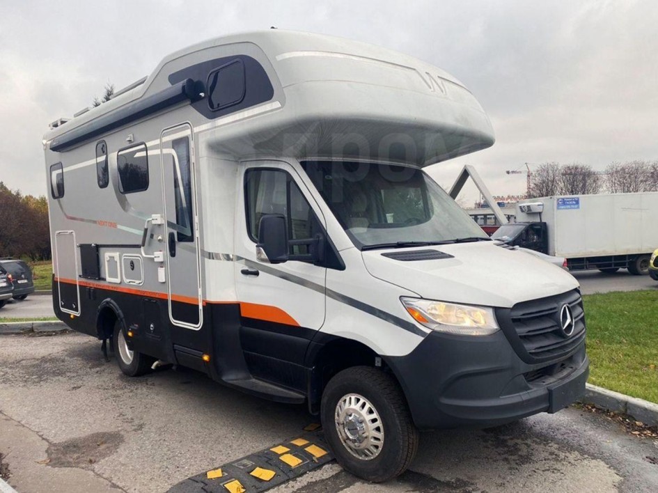 Mercedes-Benz Sprinter 350 4x4 RV с зимним пакетом и рекордной теплоизоляцией