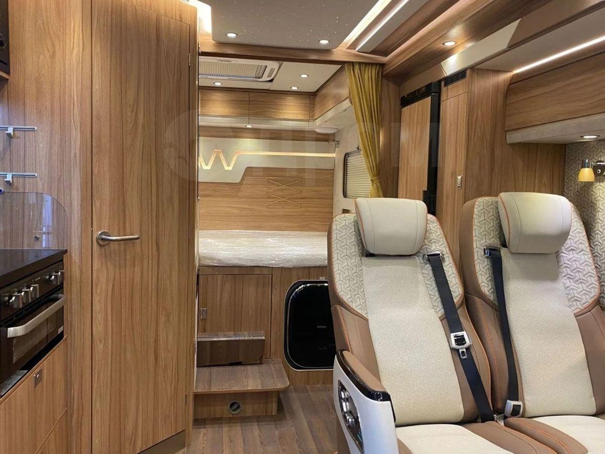 Mercedes-Benz Sprinter 350 4x4 RV с зимним комплектом и рекордной теплоизоляцией