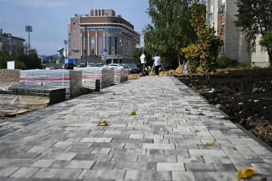 Отсек для мусора, тротуар и ливнёвка: что сделали в Тамбове по просьбам жителей Отсек для мусора, тротуар и ливнёвка: что сделали в Тамбове по просьбам жителей