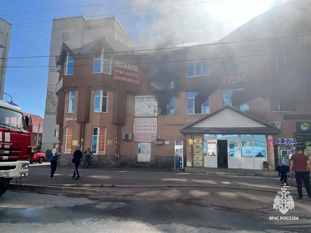 погибли и пострадали 8 человек