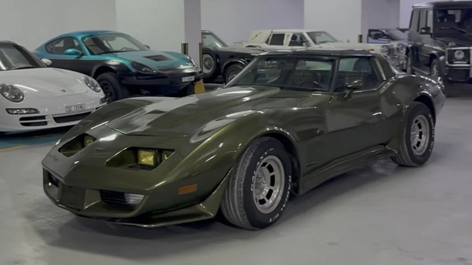 Редкий C3 Corvette 1979 года с уникальным цветом и спорной историей