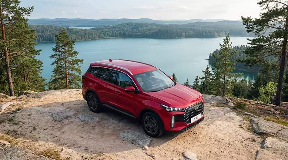 Обвал Lada Vesta и смена лидеров: как российский авторынок переживает перемены