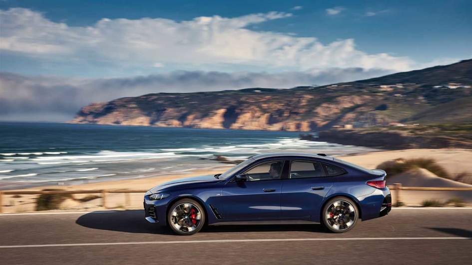 BMW 3-Series G50 получила бензиновую «шестерку» на 437 сил и новый салон
