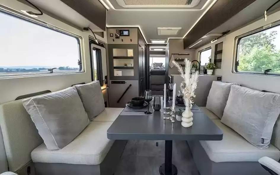Frankia Noctra Liner 8.3 L: автодом, который задает новый стандарт комфорта