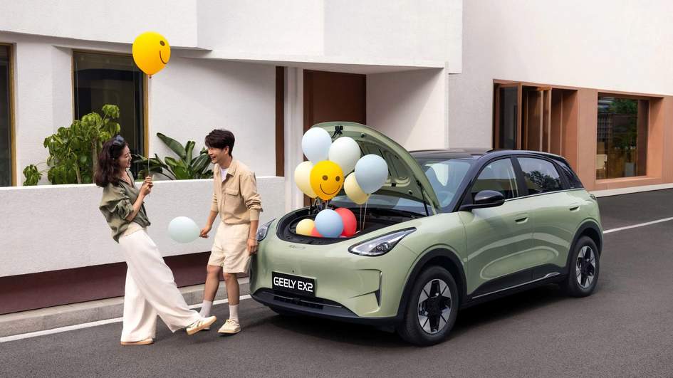 Поставки Geely EX2 в Россию не подтверждены: заявлен запас хода до 395 км
