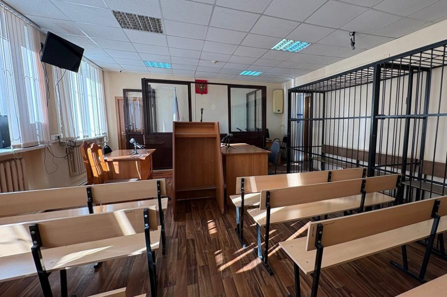 В Тамбове иностранца осудили на 7 лет за попытку сбыта наркотиков В Тамбове иностранца осудили на 7 лет за попытку сбыта наркотиков