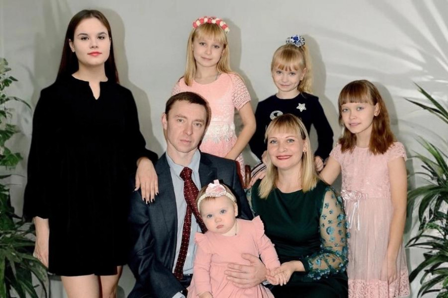 Тамбовская семья Селезнёвых удостоена медали ордена Родительская слава Тамбовская семья Селезнёвых удостоена медали ордена Родительская слава