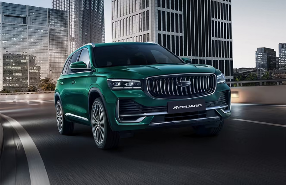 Битва кроссоверов на бездорожье: Москвич М90, Evolute и Lynk & Co против обновленного Geely Monjaro
