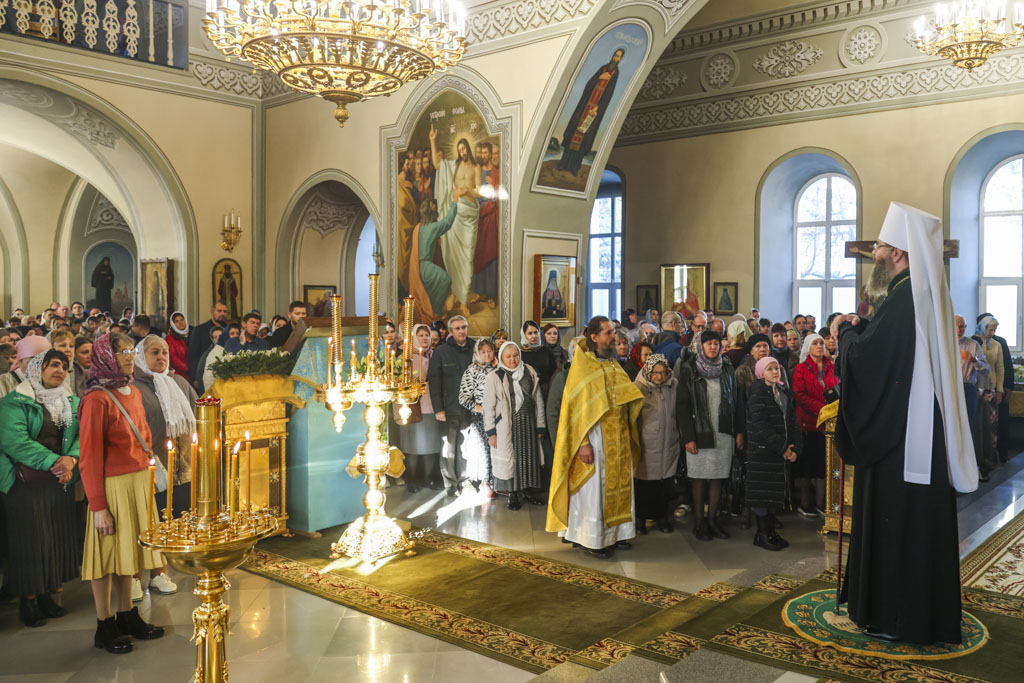 В Тамбове появилась мироточивая икона Божией Матери "Всех скорбящих Радость": что это значит для верующих?