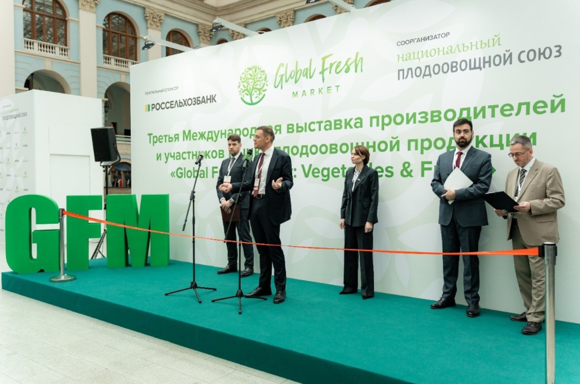 В России предлагают ввести утильсбор на импортные овощи: огурцы и помидоры станут дорогим деликатесом