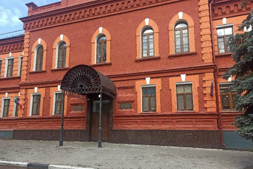 Генерального директора коммерческой организации обвиняют в невыплате зарплаты на сумму более 1,8 млн рублей