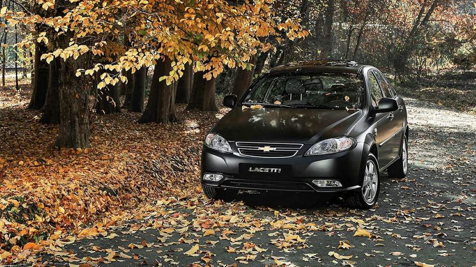 Chevrolet Lacetti остается рабочим седаном за 300 тысяч рублей даже спустя годы